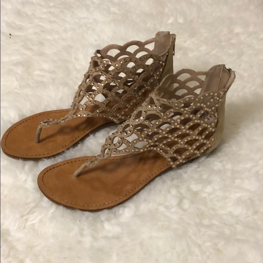 Never worn diamond Shoes